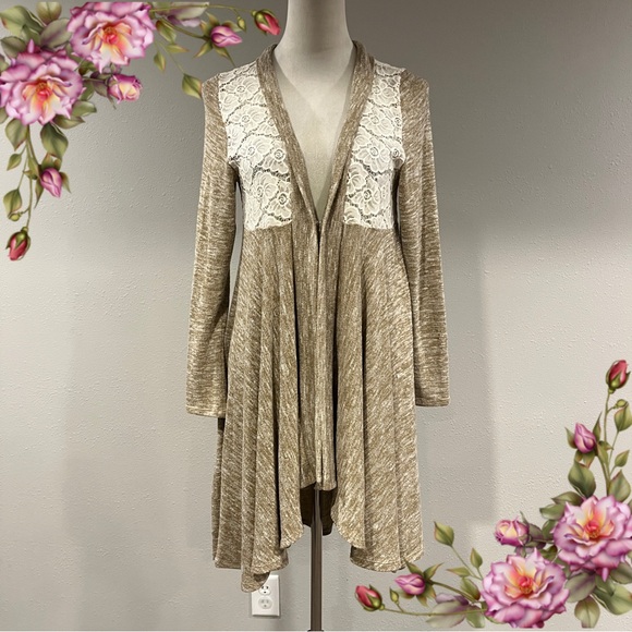 Kate Collection Knit open Cardigan in Tan and Cream with floral lace details - Picture 1 of 11